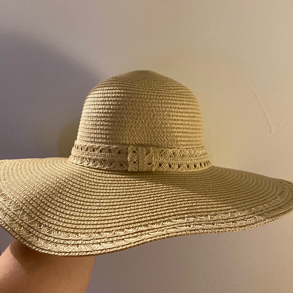 Sun hat